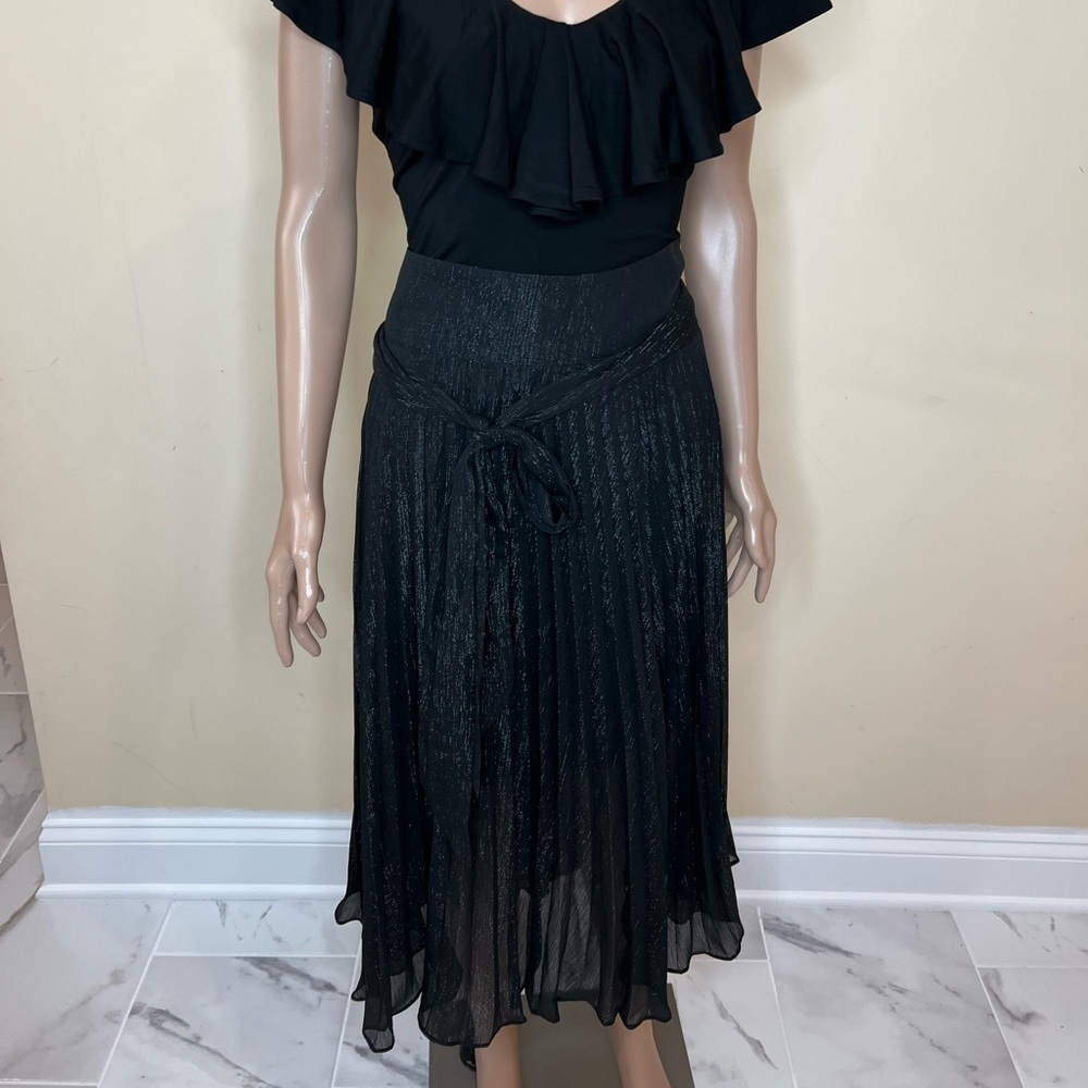đ
șNew York and company pleated maxi skirt - Picture 1 of 12